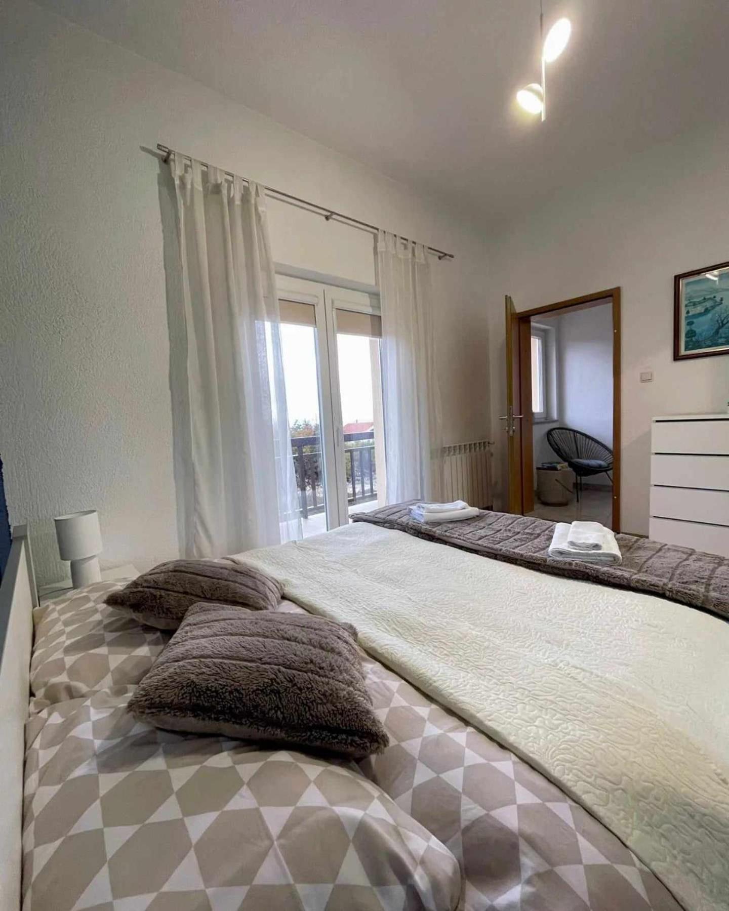 Kosante - Luxury Apartment - 150 M2 With Fitness Room Imotski Kültér fotó
